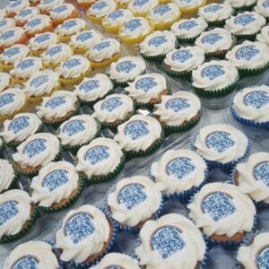 qr code branded cupcakes
